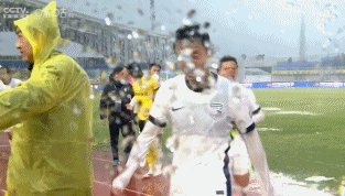 1740905220288098524.gif 中止.gif